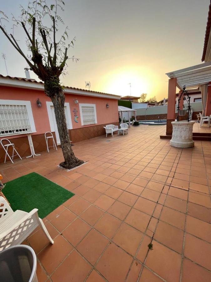 Villa Triana Sevilla Exterior foto
